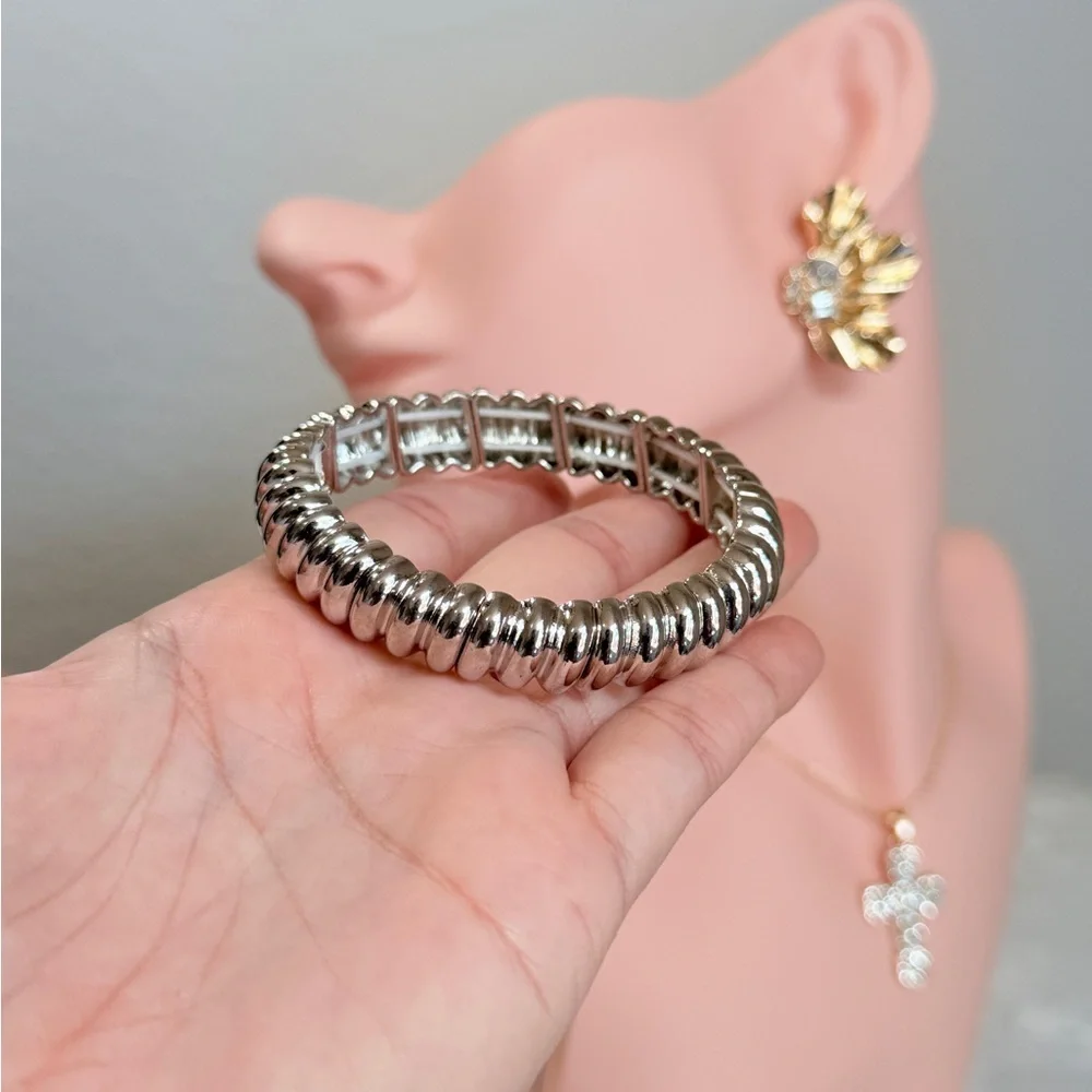⚜️ Silver Stretch Bracelet